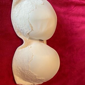 Victoria’s Secret White Strapless Bra like new 36D